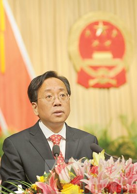 市十二届人大三次会议隆重开幕